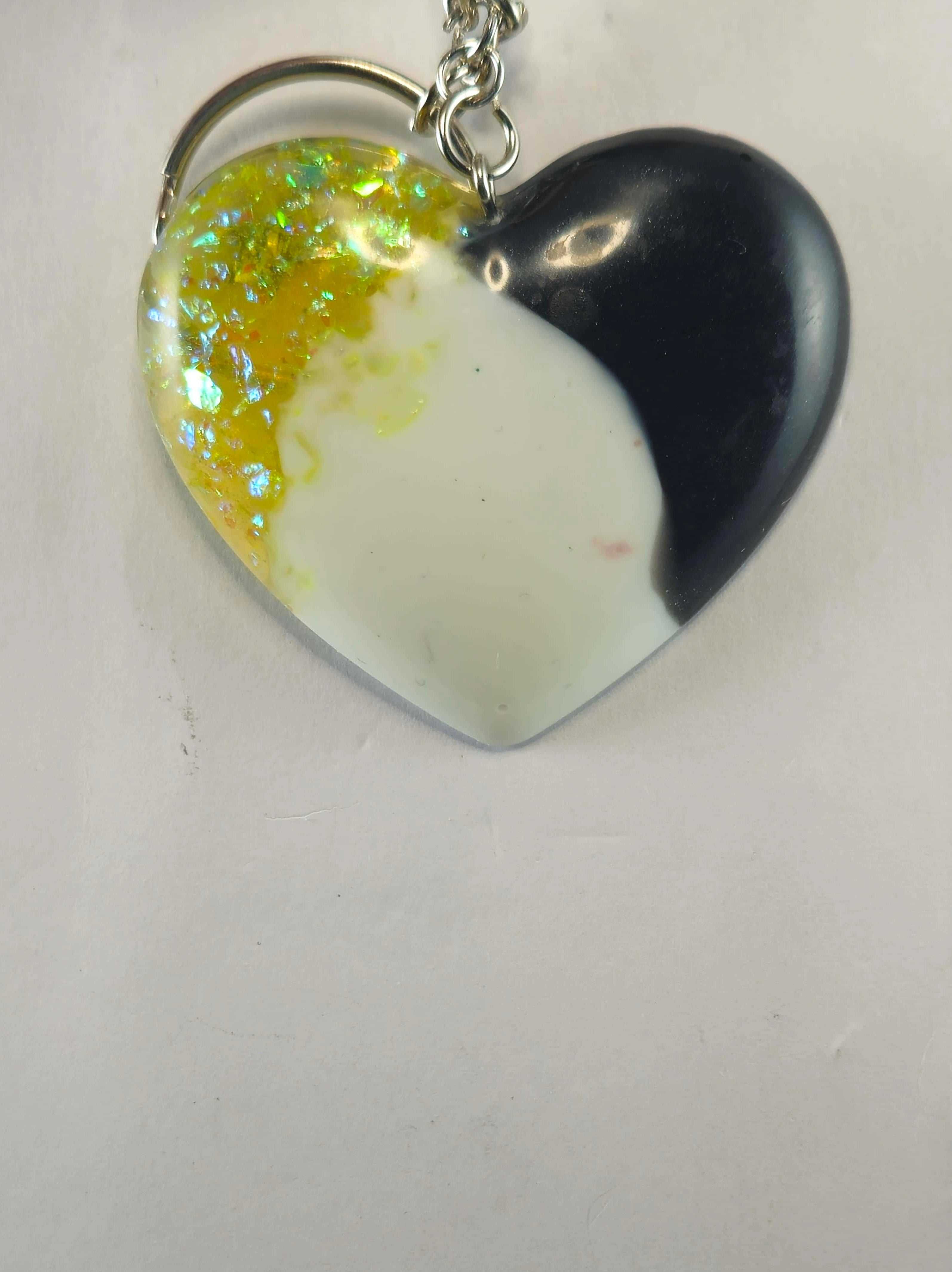 Handcrafted Cancer Zodiac Keychain with Heart-Shaped Resin Charm